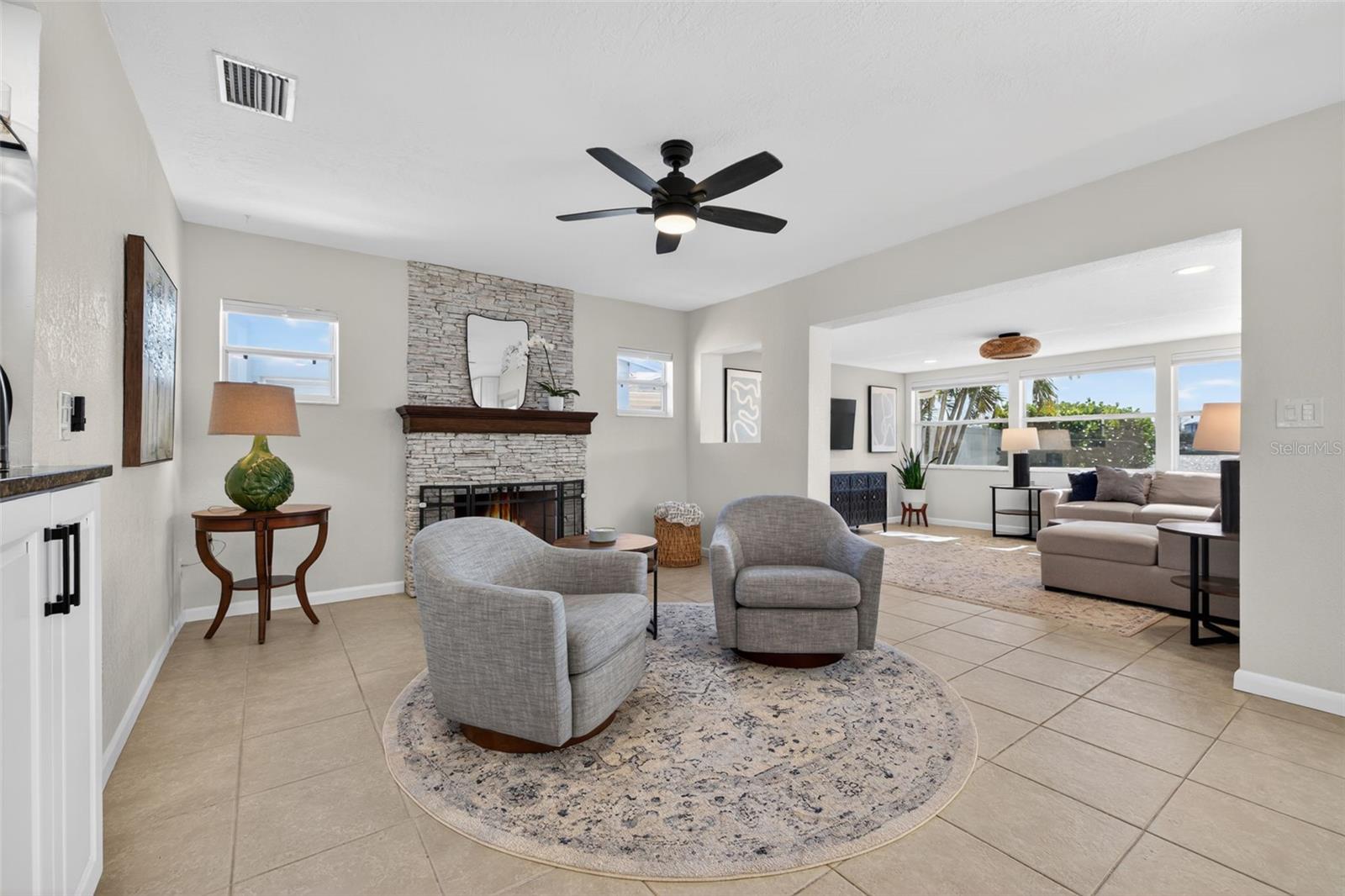 Image 13 of 56 For 8848 Sunlit Cove Drive Ne