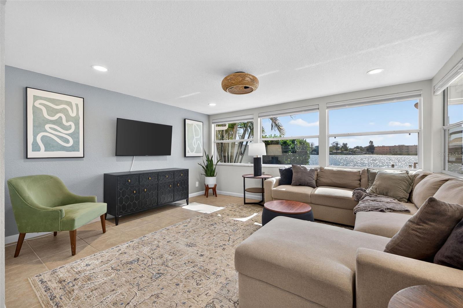 Image 16 of 56 For 8848 Sunlit Cove Drive Ne