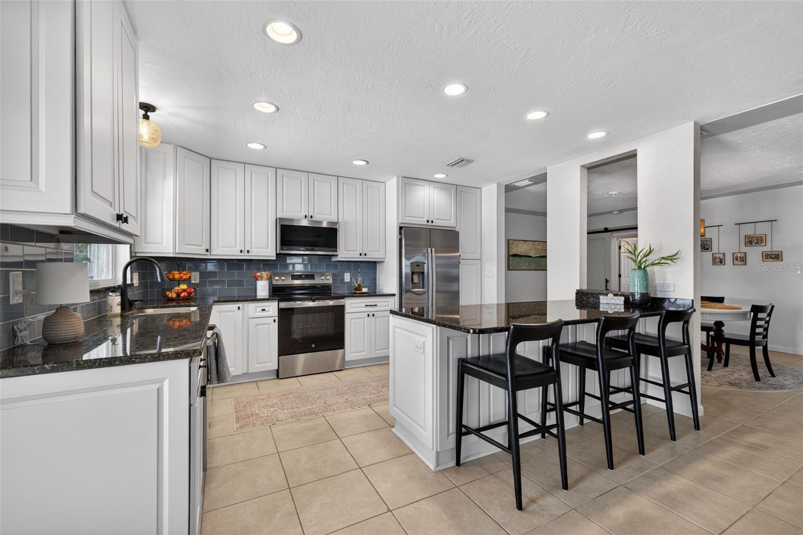 Image 21 of 56 For 8848 Sunlit Cove Drive Ne