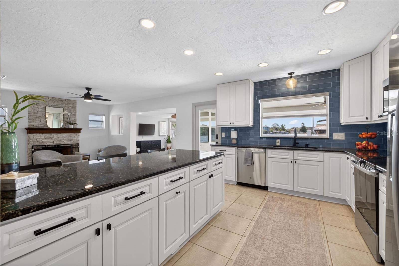 Image 25 of 56 For 8848 Sunlit Cove Drive Ne