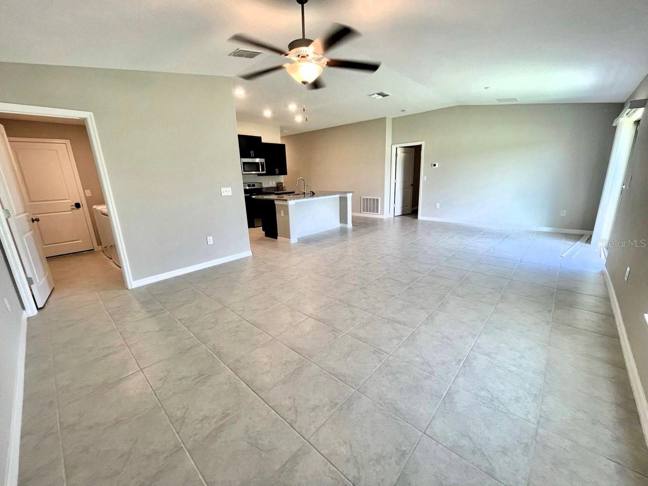 Image 7 of 22 For 869 Anchor Bend Drive