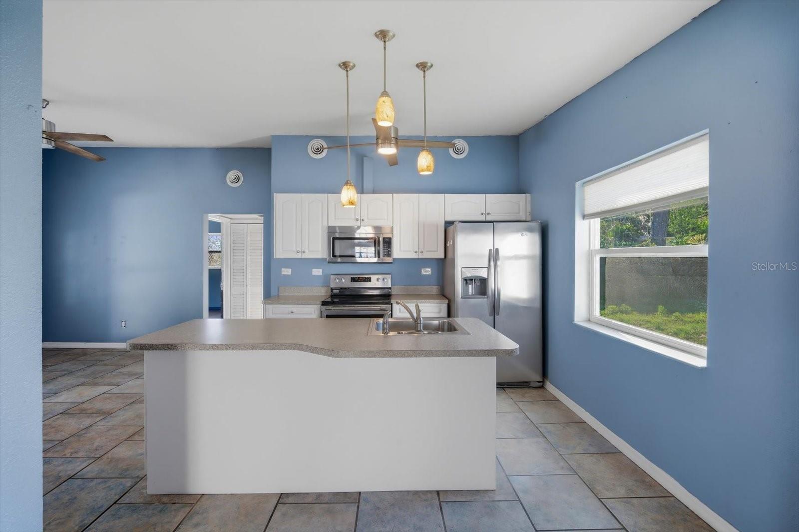 Image 16 of 38 For 1949 Pinehurst Drive