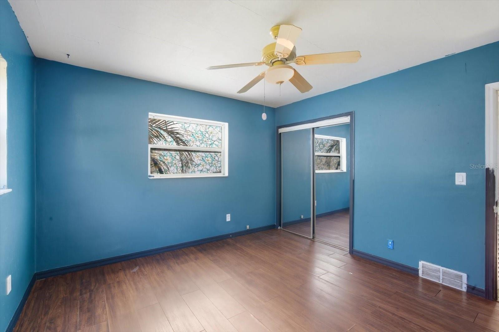 Image 18 of 38 For 1949 Pinehurst Drive