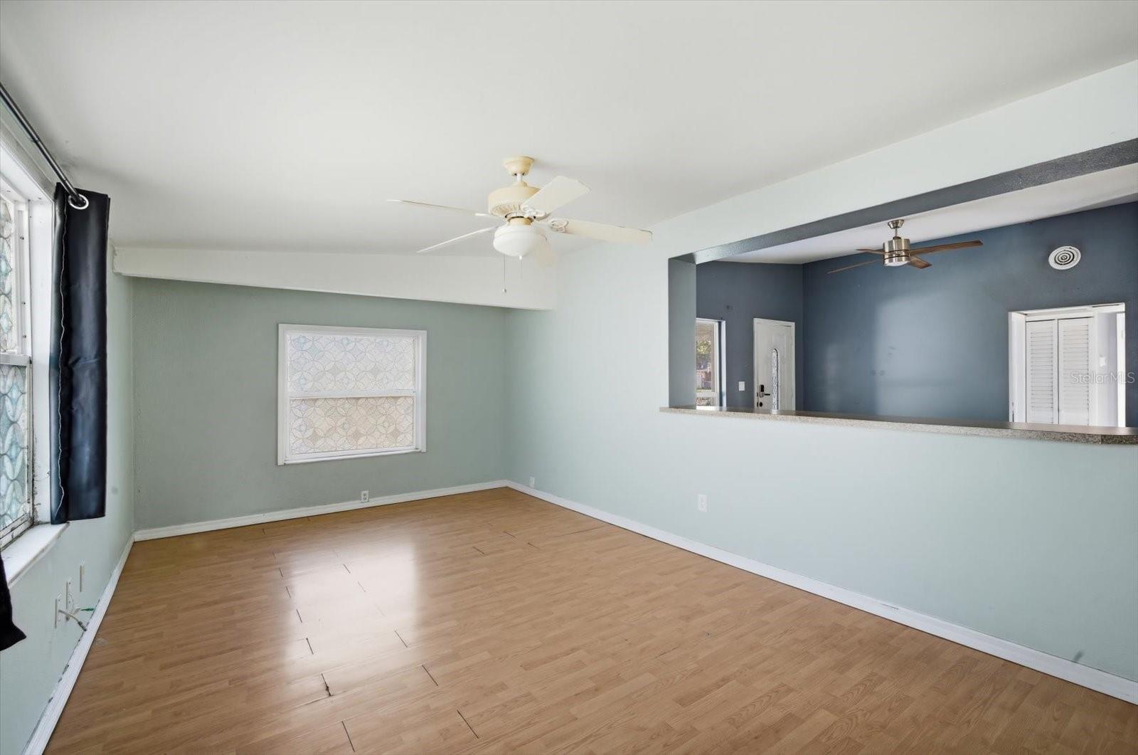 Image 24 of 38 For 1949 Pinehurst Drive