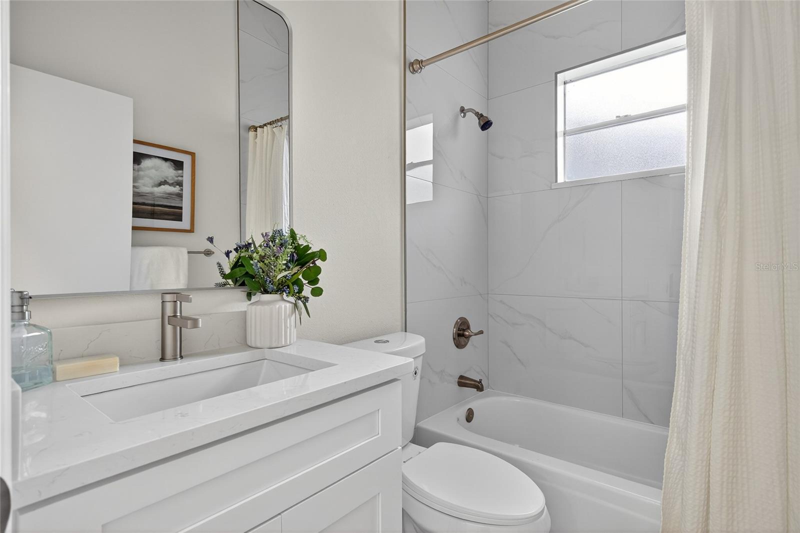 Image 15 of 57 For 18917 Edinborough Way