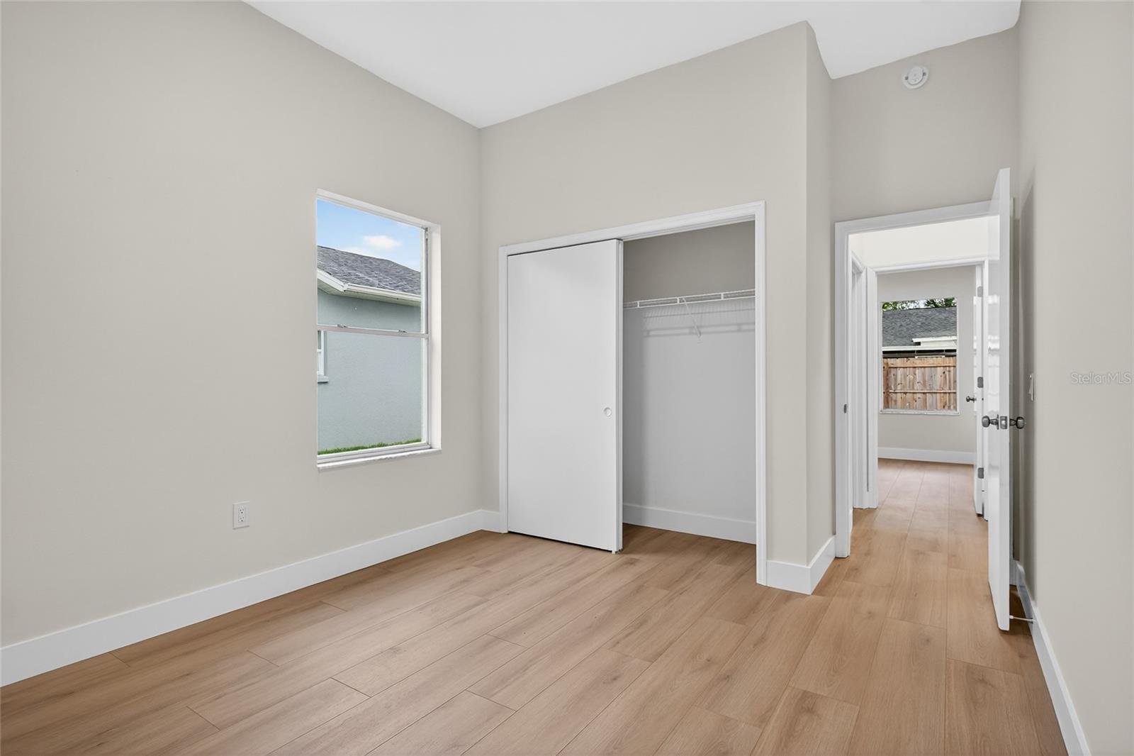 Image 39 of 57 For 18917 Edinborough Way