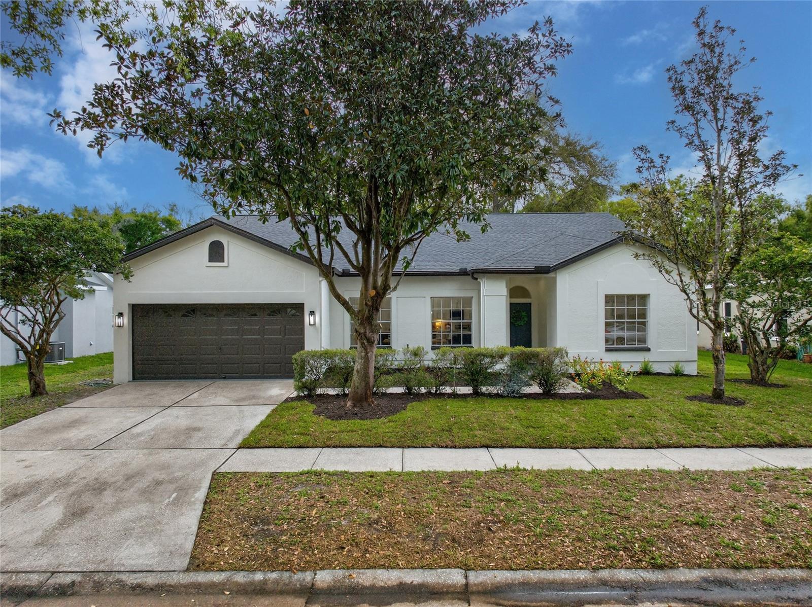 Image 42 of 57 For 18917 Edinborough Way