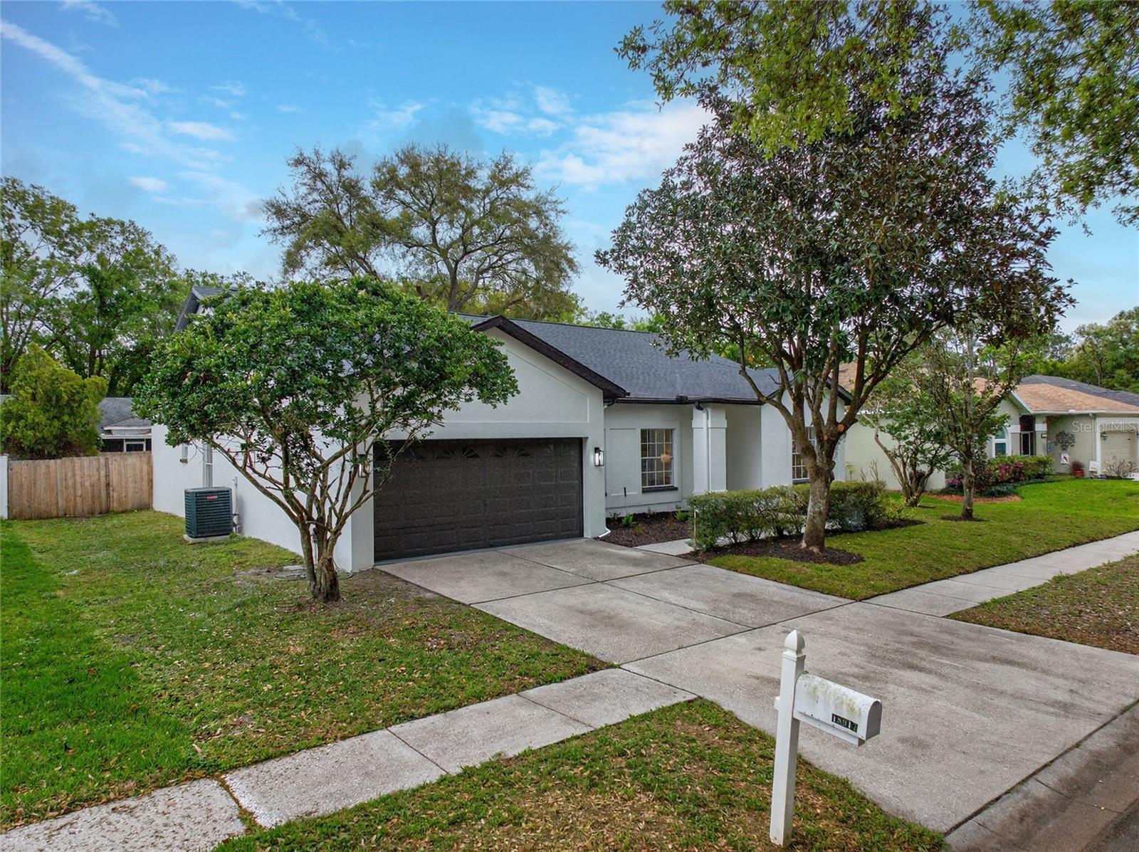 Image 44 of 57 For 18917 Edinborough Way