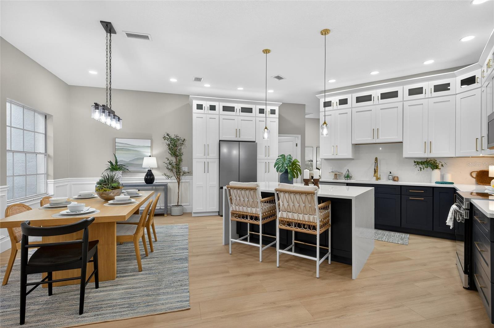 Image 6 of 57 For 18917 Edinborough Way