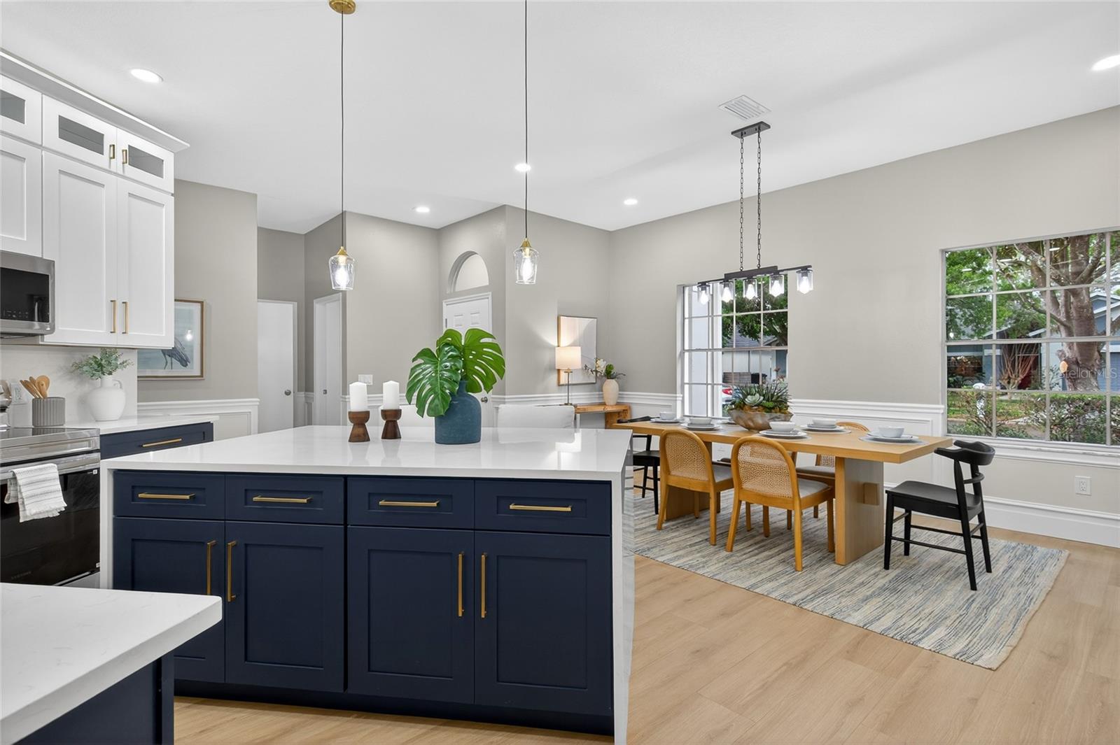 Image 9 of 57 For 18917 Edinborough Way