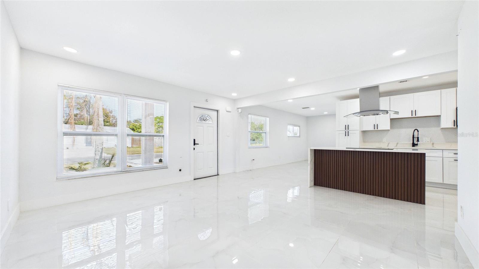 Image 16 of 53 For 1778 New Hampshire Avenue Ne