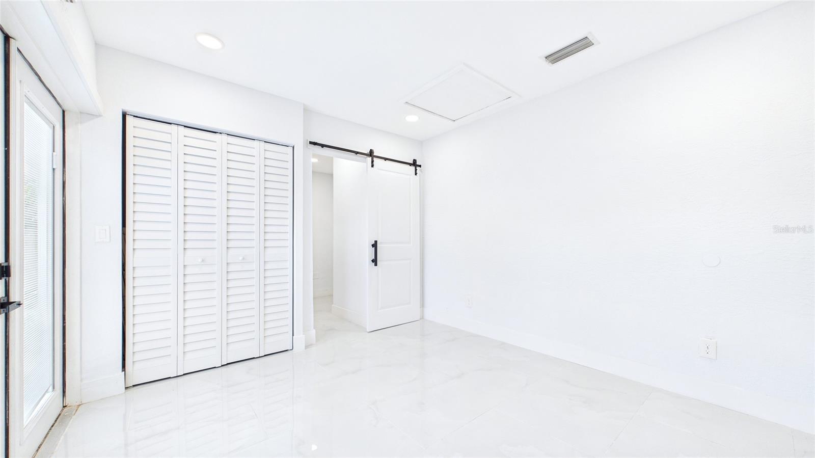 Image 17 of 53 For 1778 New Hampshire Avenue Ne