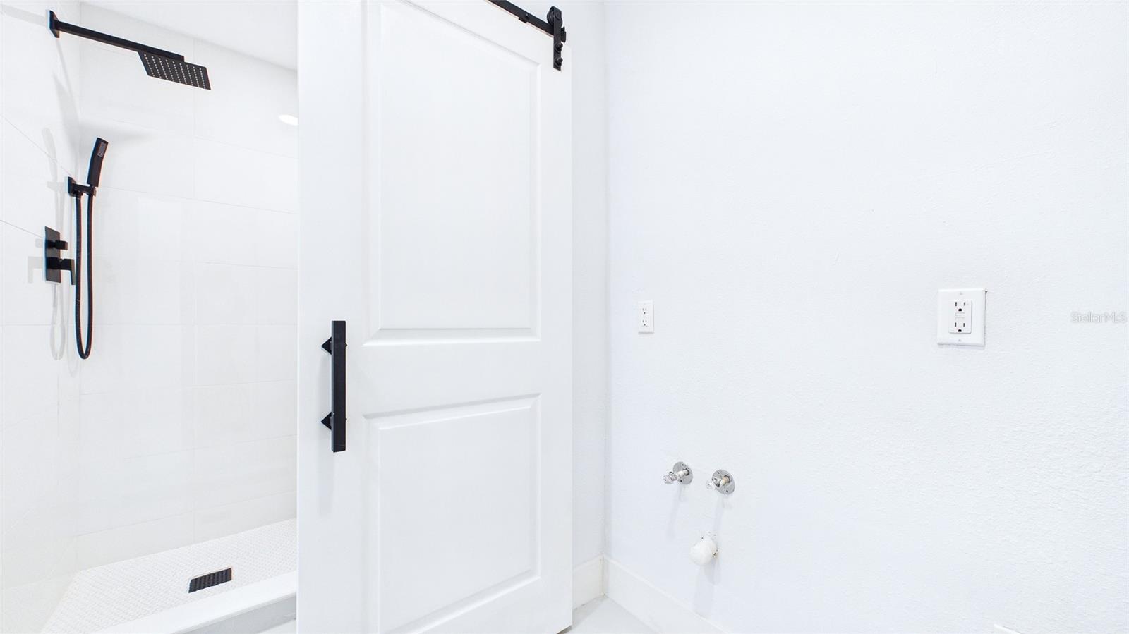 Image 20 of 53 For 1778 New Hampshire Avenue Ne