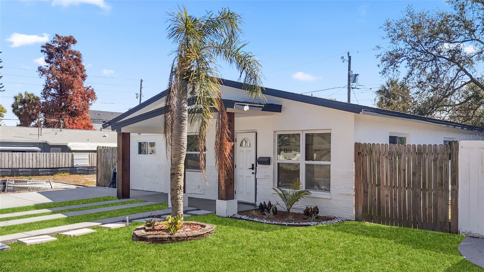 Image 3 of 53 For 1778 New Hampshire Avenue Ne