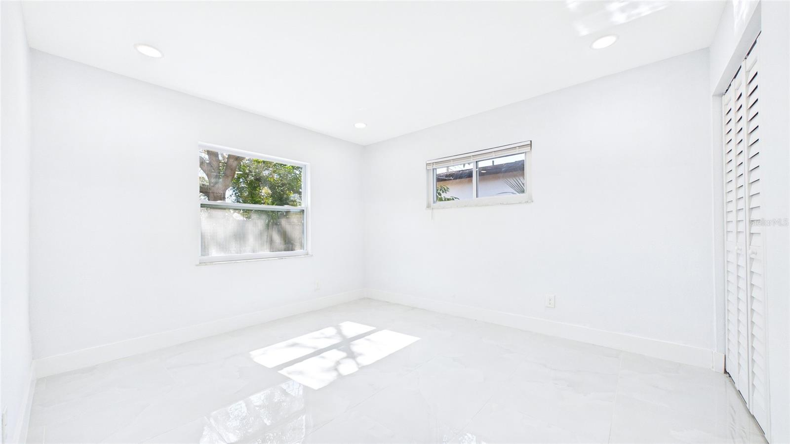 Image 31 of 53 For 1778 New Hampshire Avenue Ne