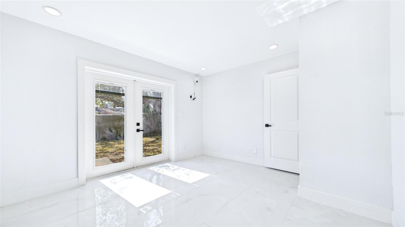 Image 36 of 53 For 1778 New Hampshire Avenue Ne