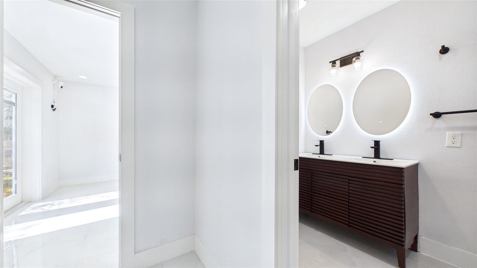 Image 39 of 53 For 1778 New Hampshire Avenue Ne