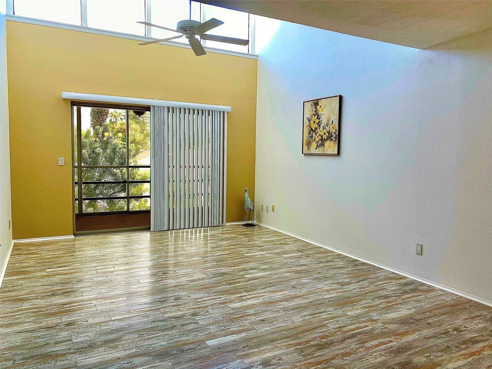 Image 2 of 6 For 729 Capri Isles Boulevard 216