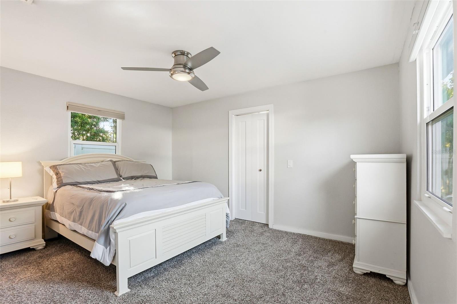 Image 18 of 58 For 4410 Euclid Avenue