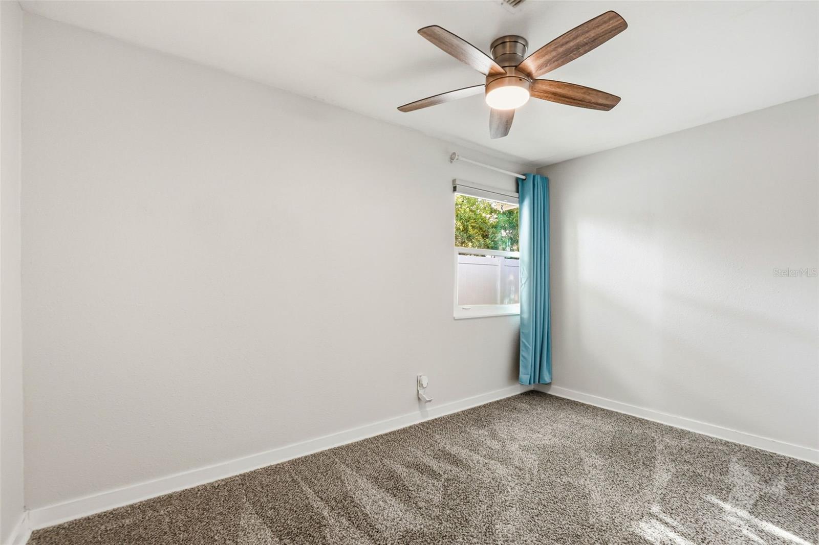 Image 23 of 58 For 4410 Euclid Avenue