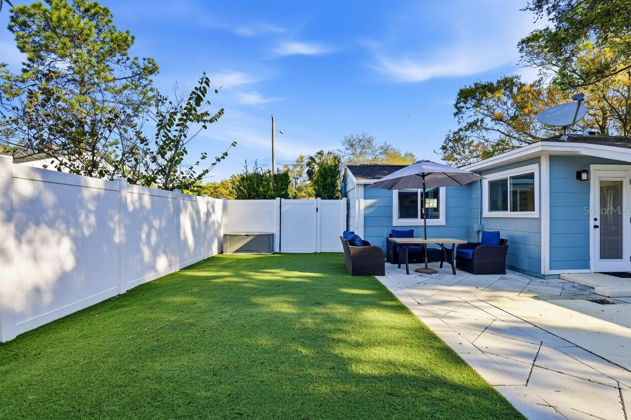 Image 36 of 58 For 4410 Euclid Avenue