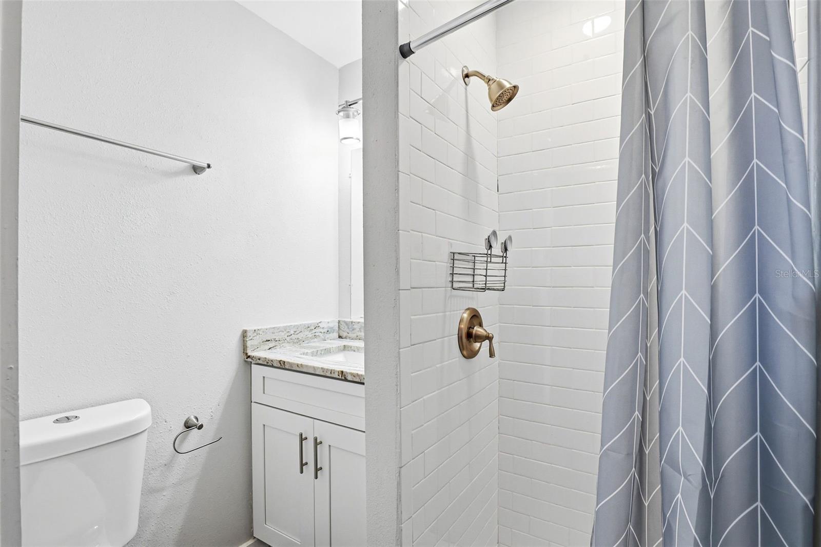 Image 42 of 58 For 4410 Euclid Avenue