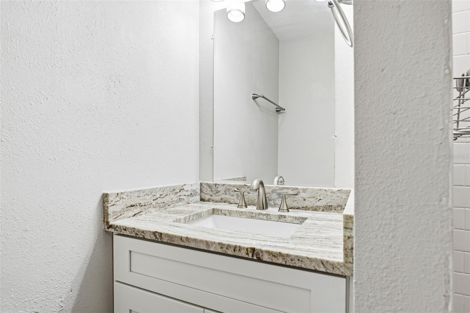 Image 43 of 58 For 4410 Euclid Avenue