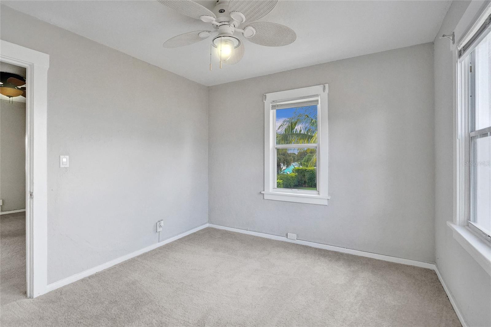 Image 30 of 55 For 924 Mcintosh Street