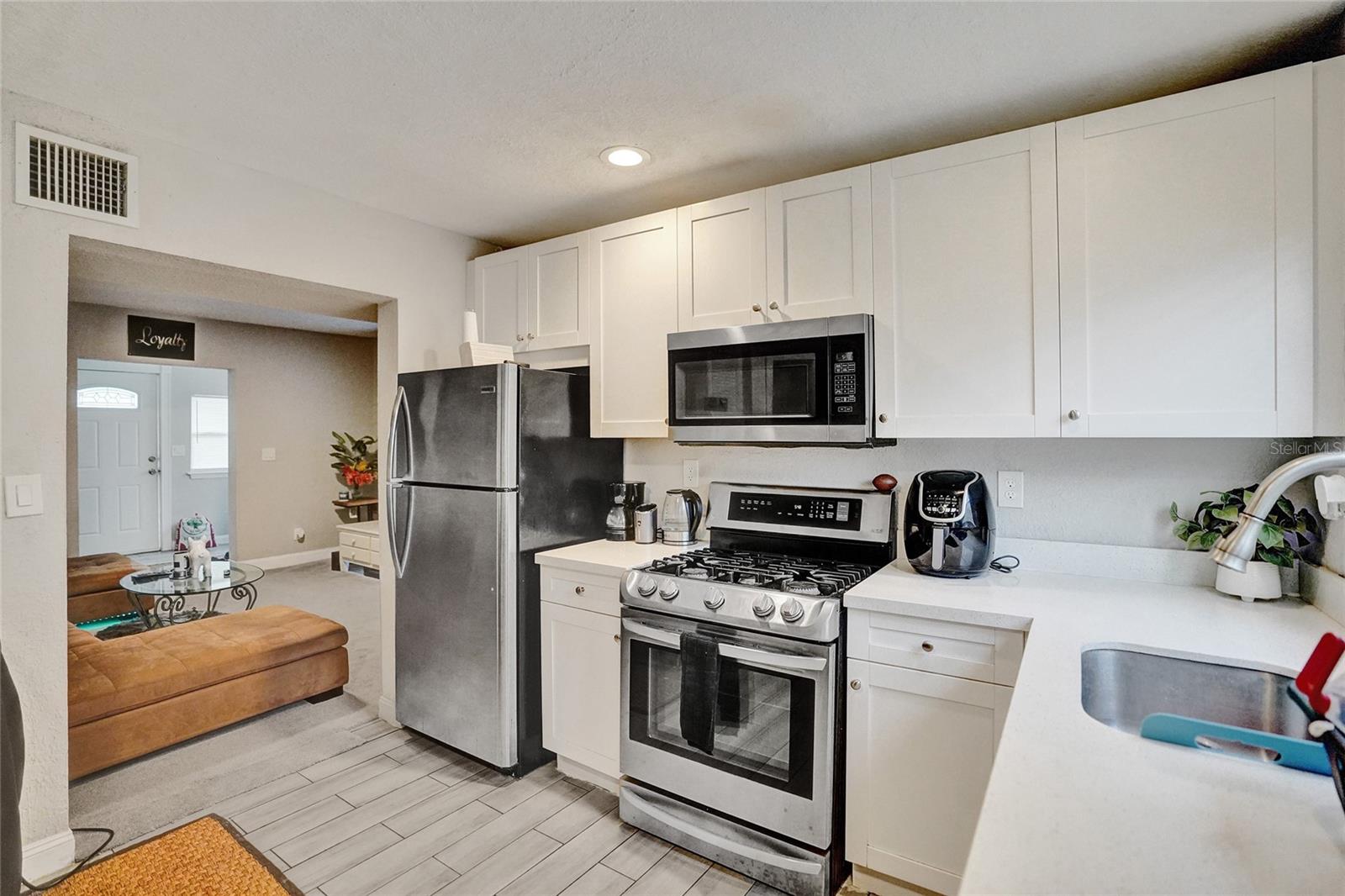 Image 51 of 55 For 924 Mcintosh Street