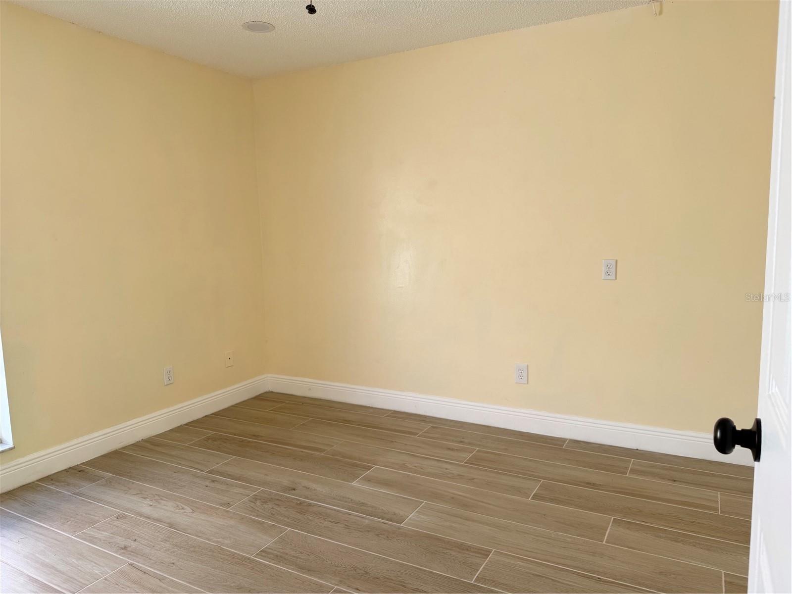 Image 16 of 20 For 8012 Habana Avenue