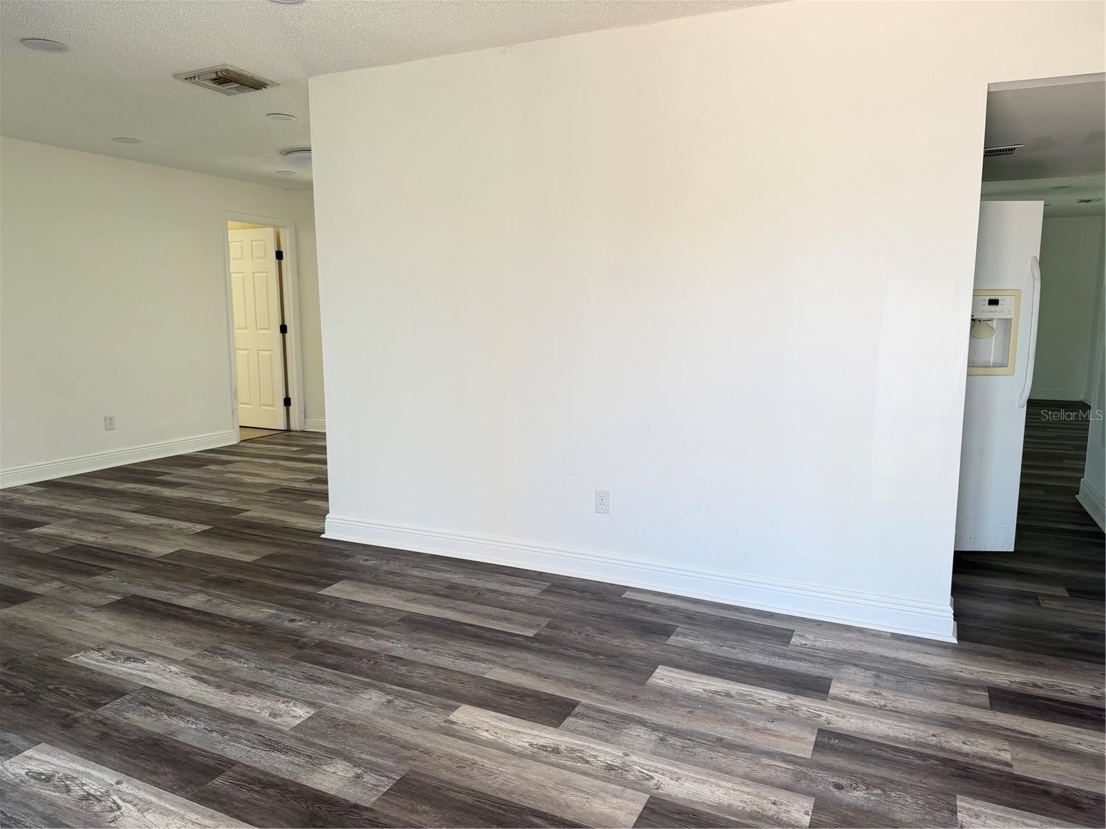 Image 5 of 20 For 8012 Habana Avenue