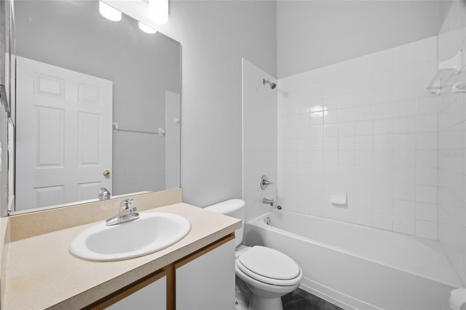 Image 27 of 32 For 6407 Barksdale Way