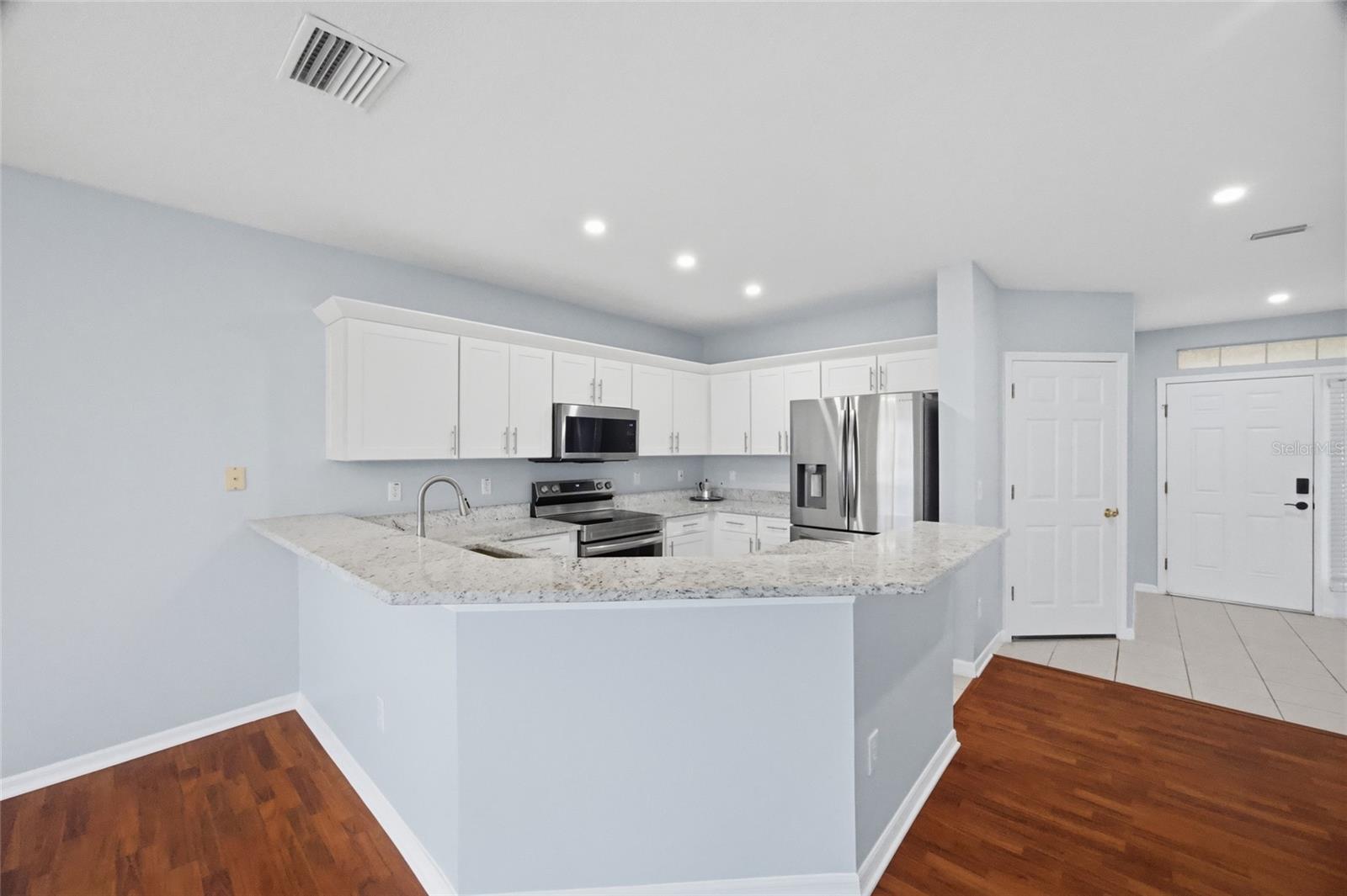 Image 7 of 32 For 6407 Barksdale Way