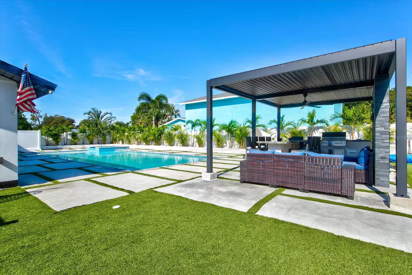 Image 12 of 14 For 6612 9th Avenue Nw