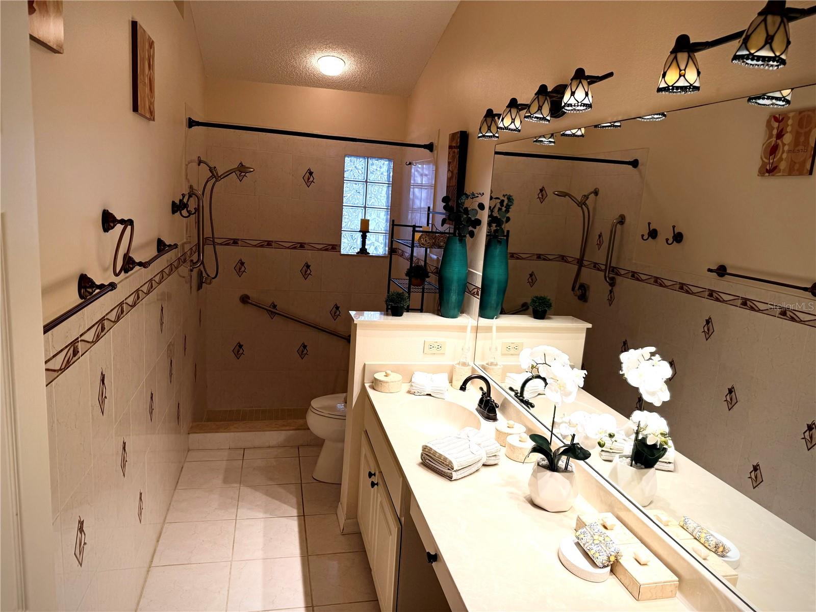 Image 16 of 23 For 3637 Downfield Place 402