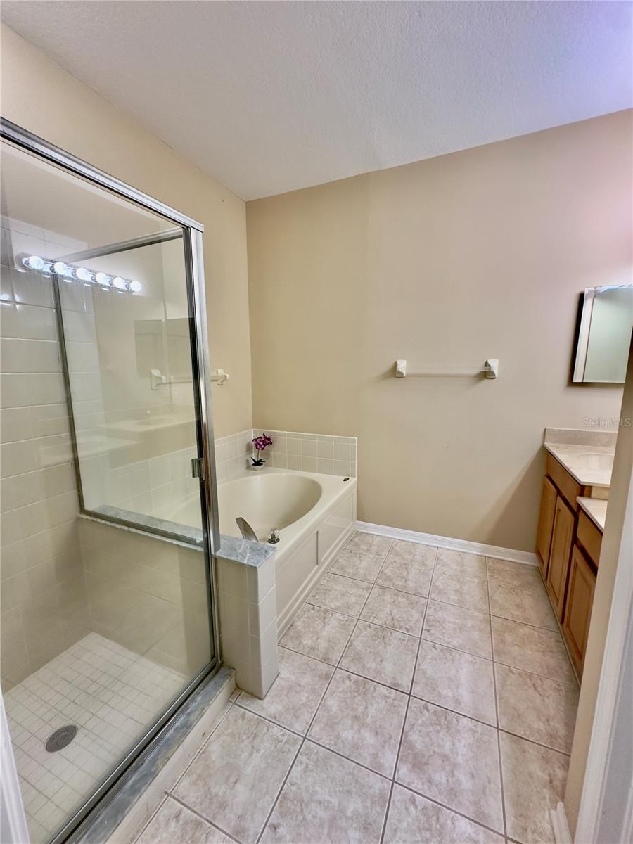 Image 15 of 49 For 10222 Devonshire Lake Drive