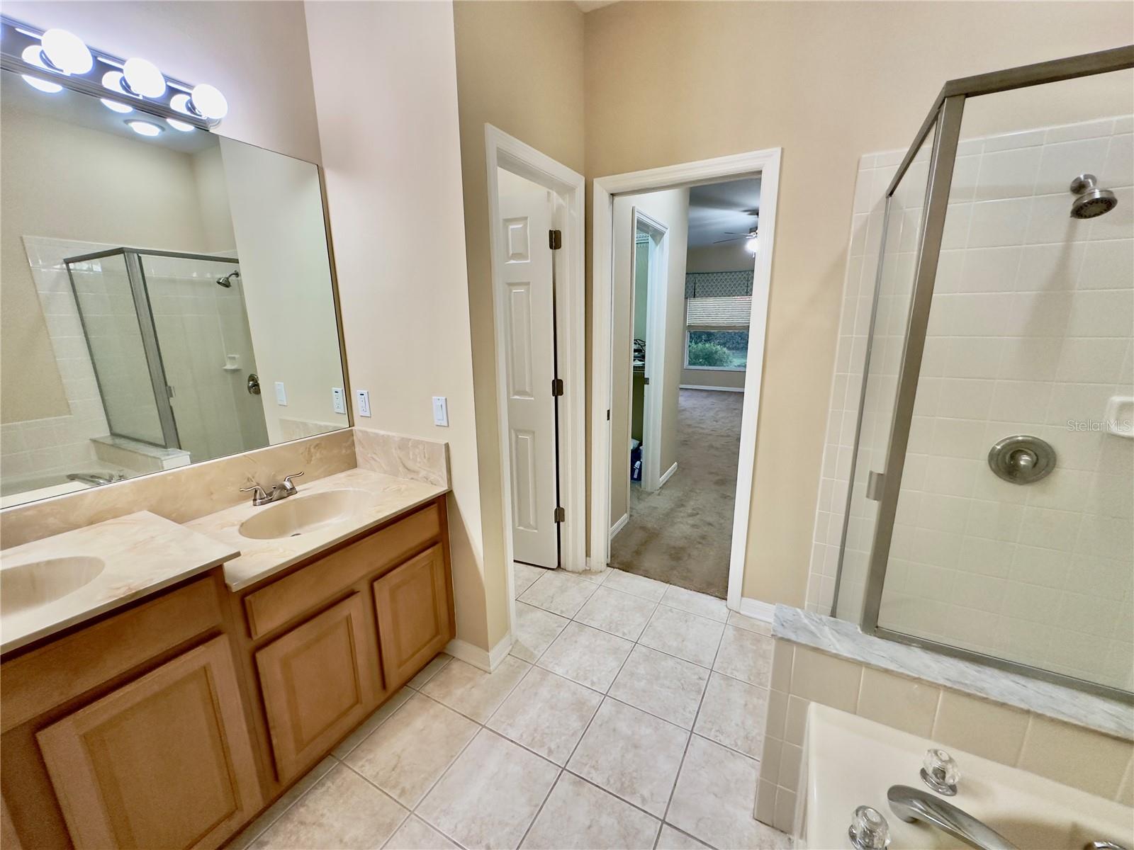 Image 18 of 49 For 10222 Devonshire Lake Drive