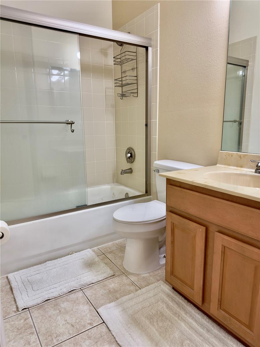 Image 22 of 49 For 10222 Devonshire Lake Drive