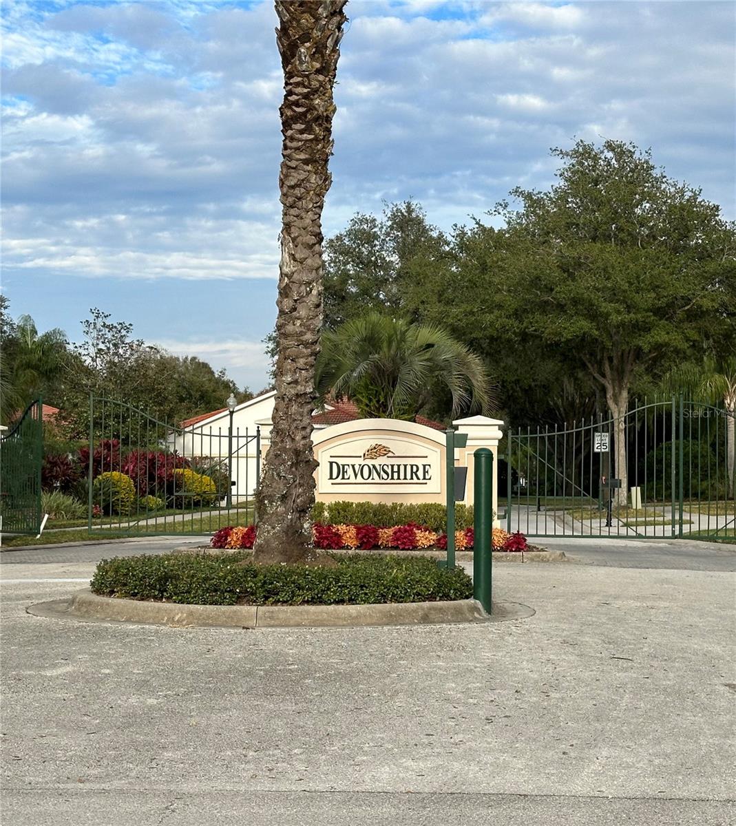 Image 25 of 49 For 10222 Devonshire Lake Drive