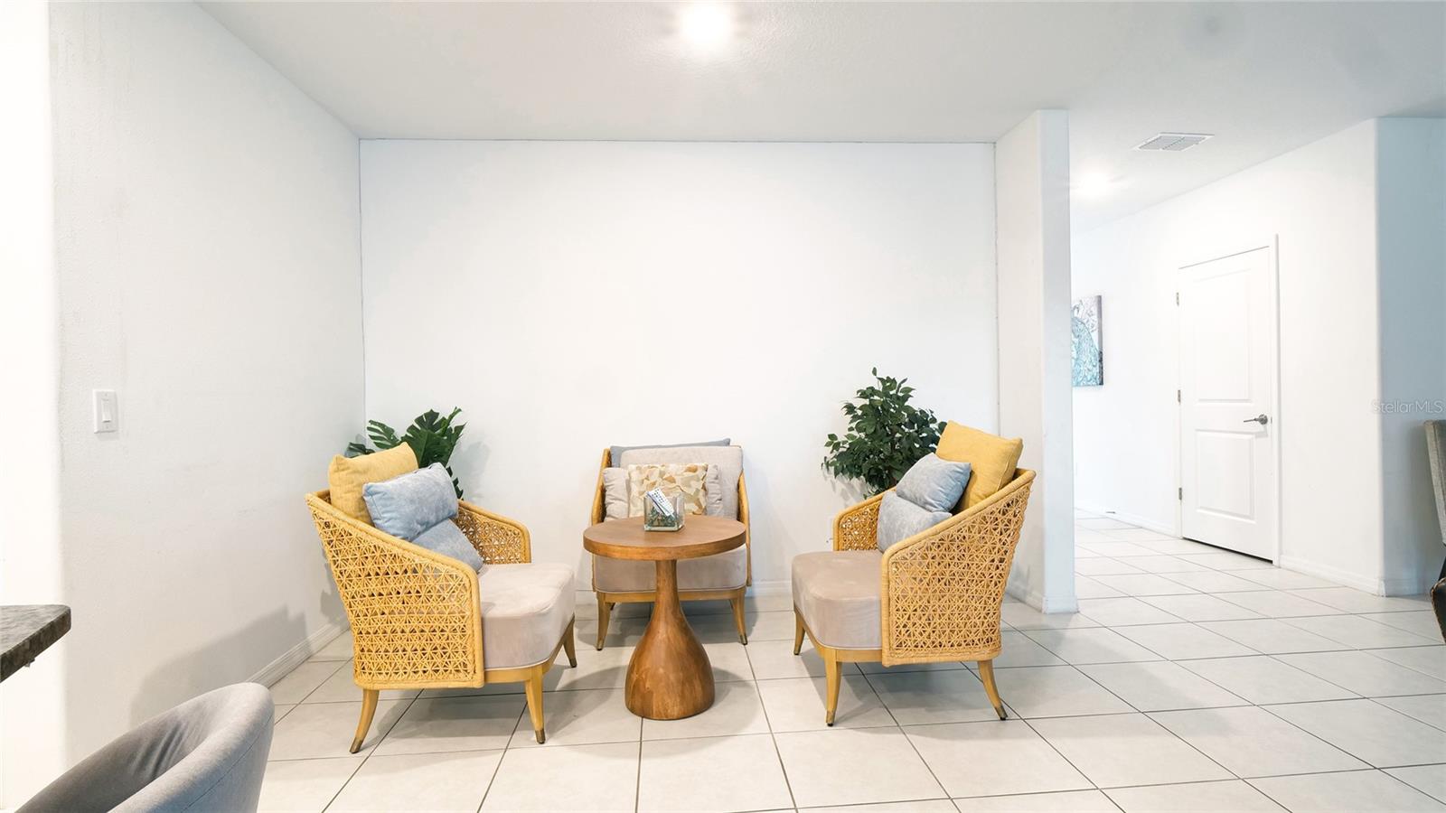 Image 13 of 57 For 6300 Beverly Hills Drive