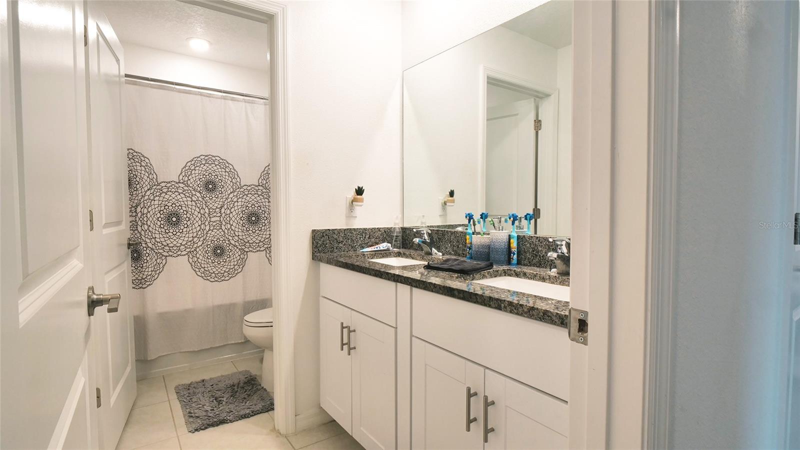 Image 20 of 57 For 6300 Beverly Hills Drive