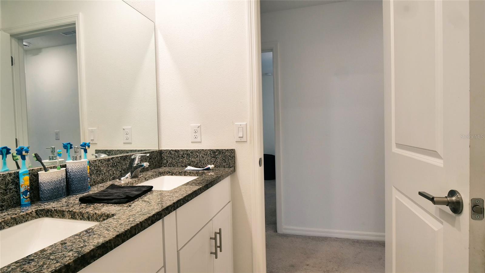 Image 26 of 57 For 6300 Beverly Hills Drive