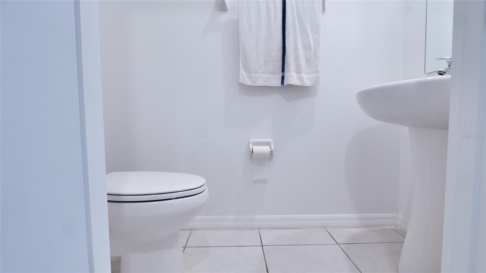 Image 34 of 57 For 6300 Beverly Hills Drive