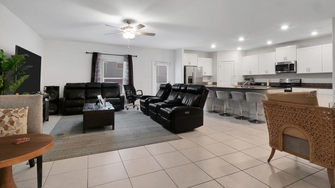 Image 5 of 57 For 6300 Beverly Hills Drive