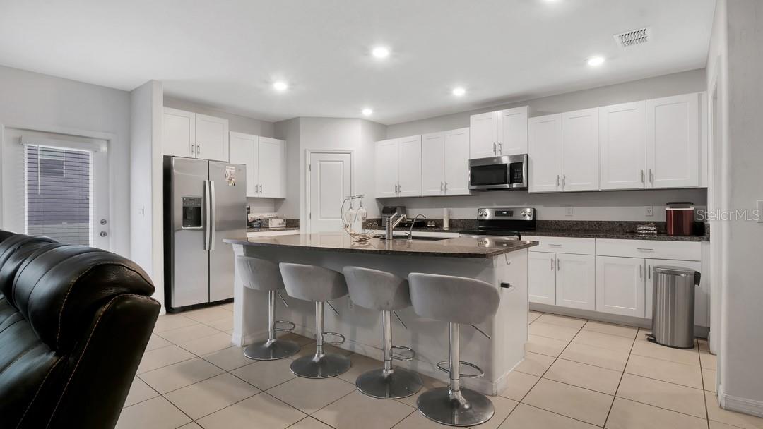 Image 8 of 57 For 6300 Beverly Hills Drive