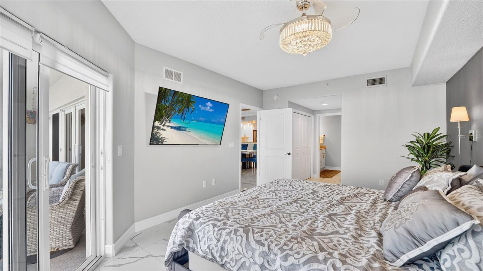 Image 25 of 45 For 1805 Riverside Drive 302