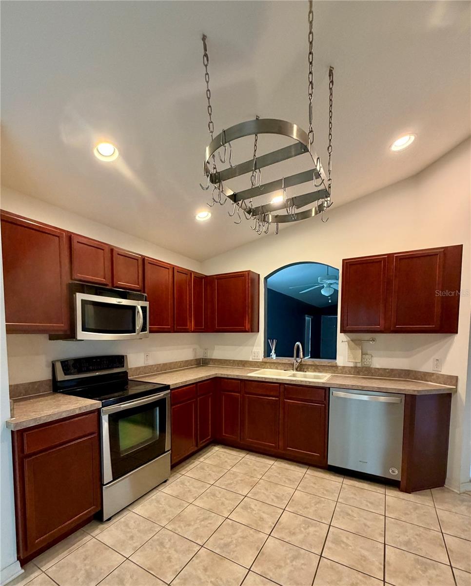 Image 17 of 74 For 4316 Old Waverly Court