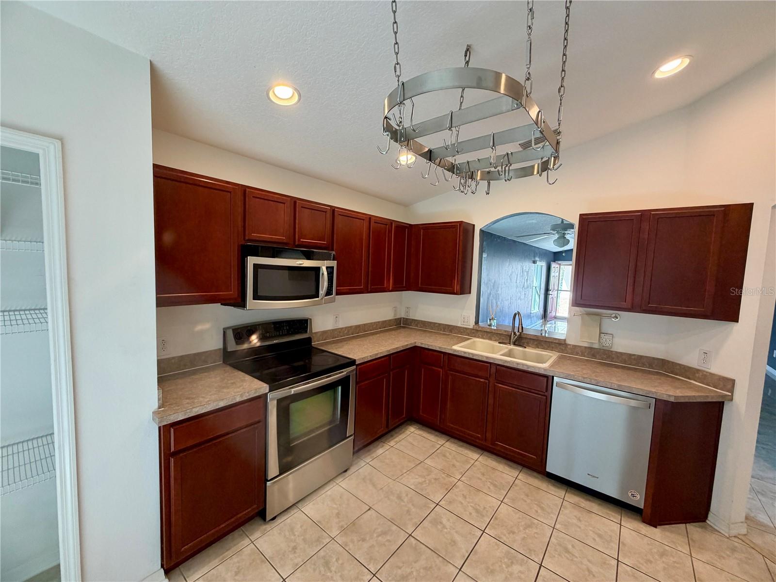 Image 26 of 74 For 4316 Old Waverly Court