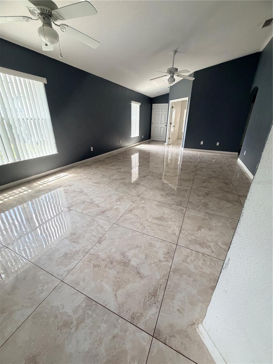 Image 42 of 74 For 4316 Old Waverly Court