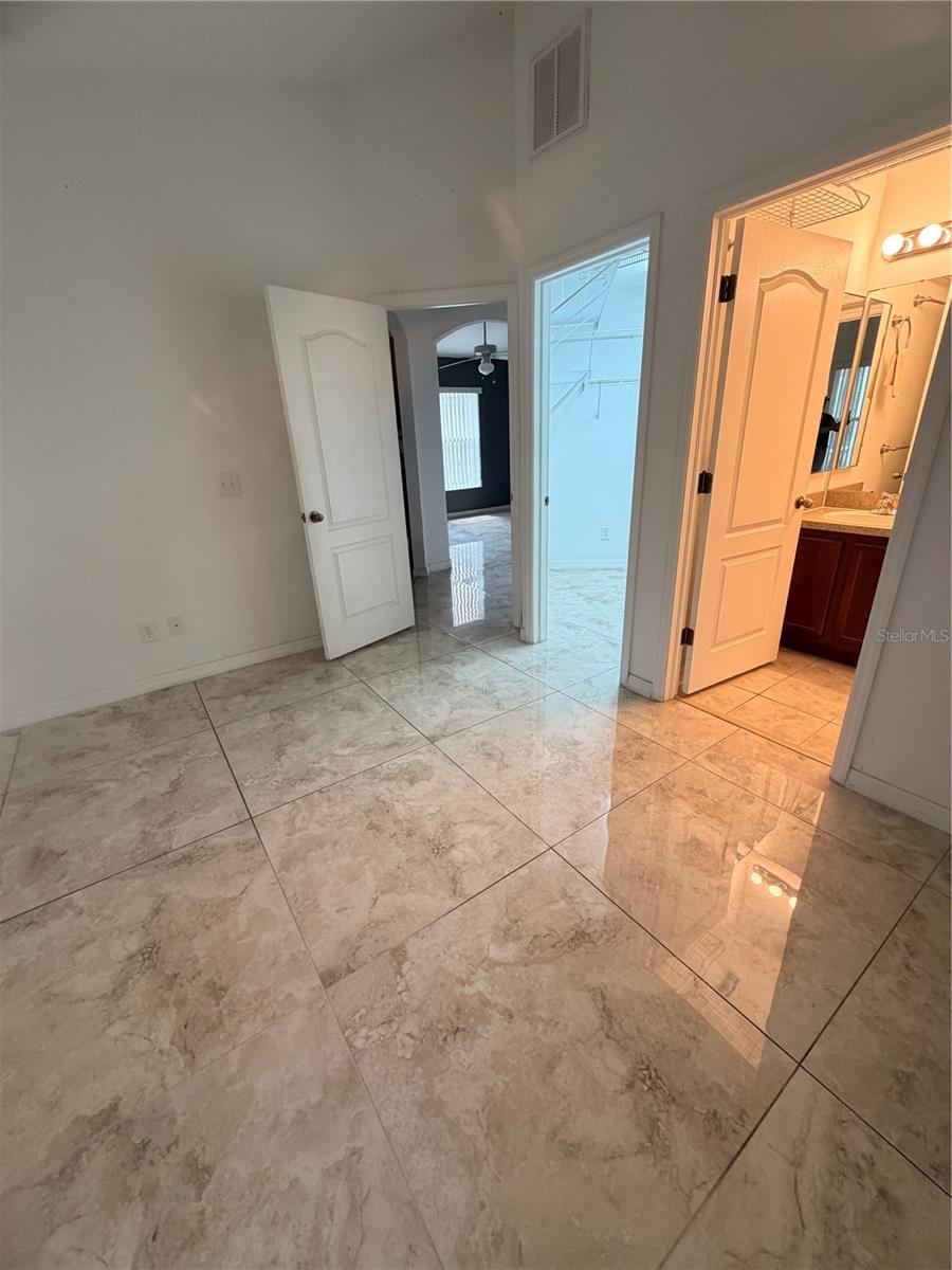 Image 47 of 74 For 4316 Old Waverly Court